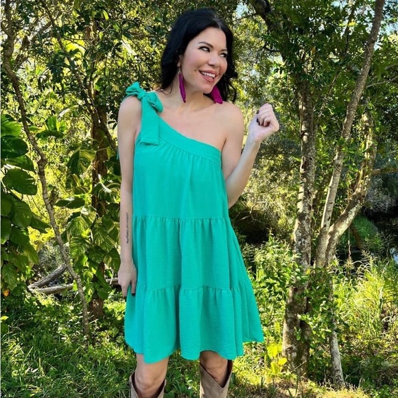 Meet your Posher, Jackie - Picture 4 of 8